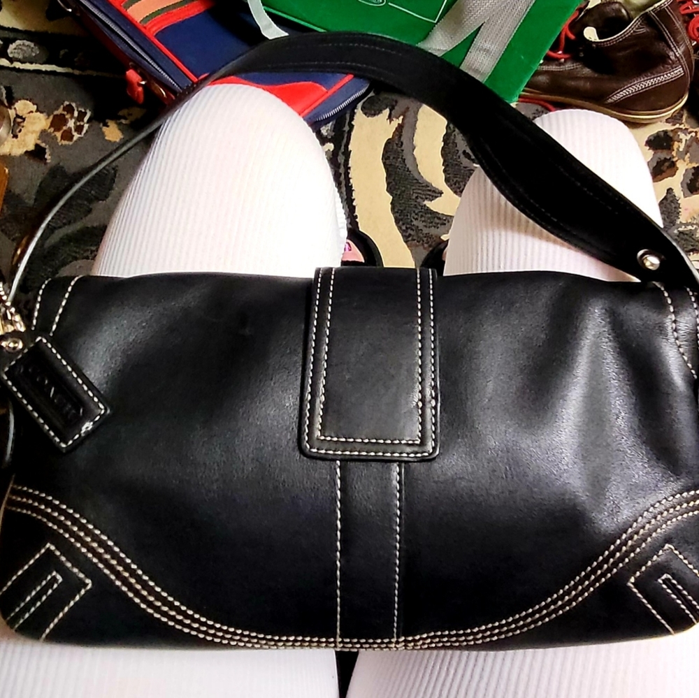Coach handbag - Picture 2 of 3